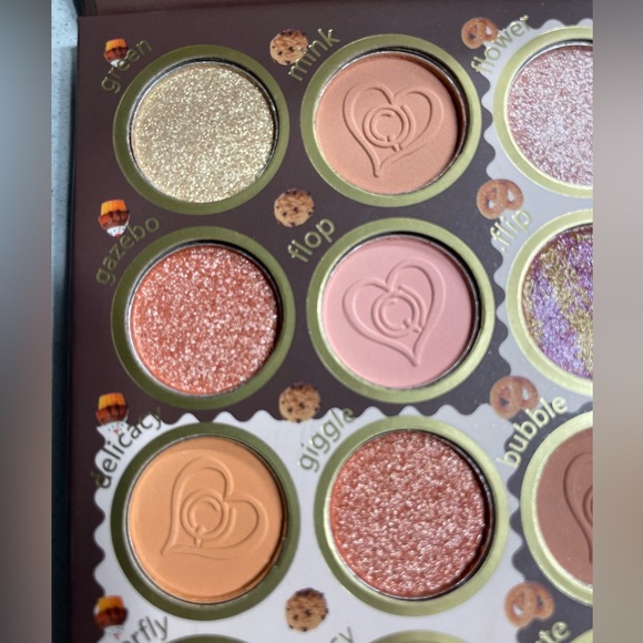 42 colour eyeshadow Chocolate - Picture 2 of 9